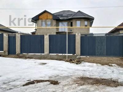 Отдельный дом · 6 комнат · 320 м² · 9 сот., Аблайхана — Возле школы 25 за 70 млн 〒 в Талгаре