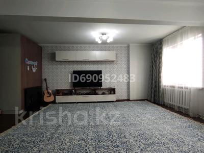 2-комнатная квартира, 69.7 м², 2/5 этаж, проспект Сатпаева 13 за 25 млн 〒 в Усть-Каменогорске