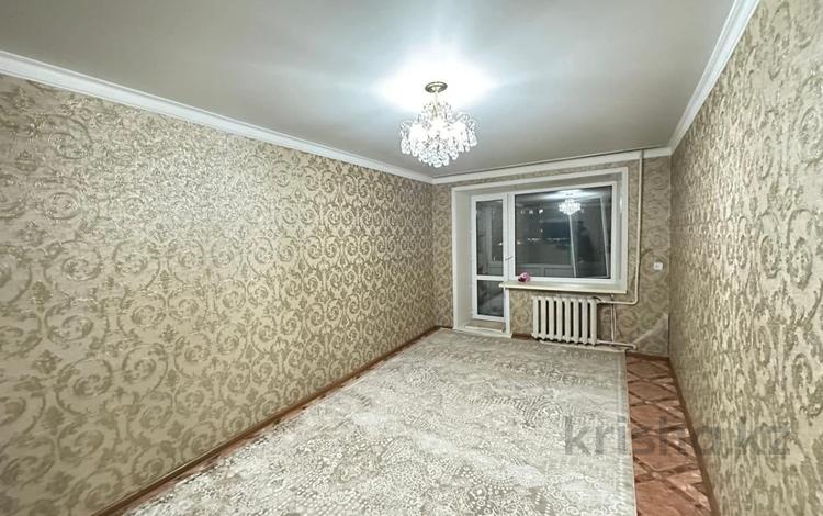 3-бөлмелі пәтер · 57.3 м² · 2/5 қабат, Пришахтинск ш/а., Зелинского — Налоговая, бағасы: 13.5 млн ₸ в Караганде, Алихана Бокейханова р-н — фото 2