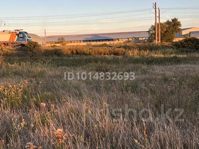 Участок · 22 сотки, мкр Городской Аэропорт, Железнодорожная — На дачах Мичурина в районе хмк, два смежных участка рядом с железной дороги. вторая линия, на участке света нет, свет жок, ограждения нет. за 2.5 млн ₸ в Караганде, Казыбек би р-н