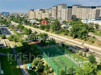 3-бөлмелі пәтер, 120 м², 8/15 қабат ай сайын, Навои 70, бағасы: 520 000 〒 в Алматы, Бостандыкский р-н