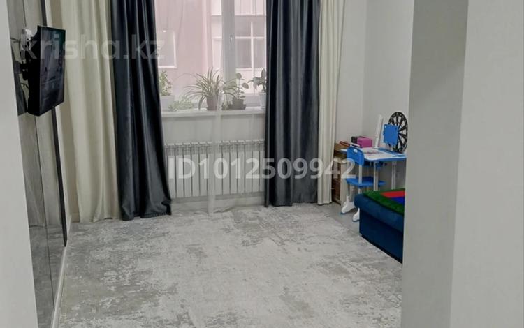 1-комнатная квартира · 38.2 м² · 1/9 этаж, Аманжол Болекпаев 22 — ул. A-75 за 21.8 млн ₸ в Астане, Сарайшык р-н — фото 2