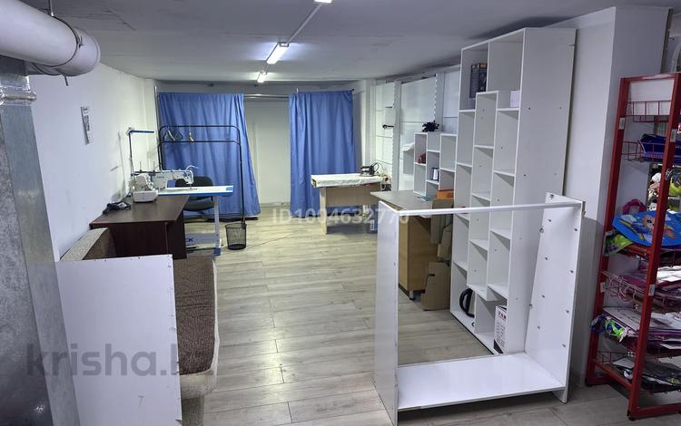 Свободное назначение, офисы, магазины и бутики, салоны красоты, кабинеты и рабочие места, студии · 18 м² за 150 000 ₸ в Астане, Нура р-н — фото 5