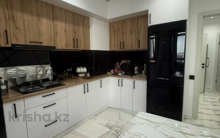 2-комнатная квартира · 73.9 м² · 7/9 этаж, Самал за 33.5 млн ₸ в Уральске — фото 2