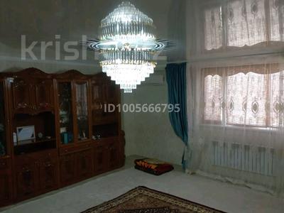 2-бөлмелі пәтер · 56 м² · 2/4 қабат, Көктем ш/а 58 — Джанго рестораны бар, бағасы: 14.5 млн ₸ в Жанаозен