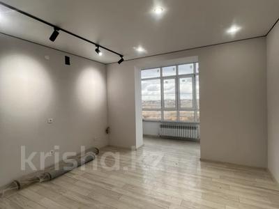 1-комнатная квартира · 55.6 м² · 3/3 этаж, бисена жумагалиева за 20 млн 〒 в Уральске