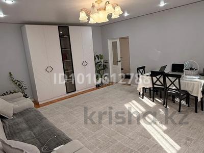 2-комнатная квартира · 75 м² · 3/5 этаж, Абая 95 за 33.7 млн ₸ в Астане, р-н Байконур