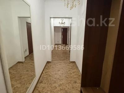 2-комнатная квартира · 70 м² · 4/5 этаж, Болашак 21 за 120 000 ₸ в Талдыкоргане, мкр Болашак
