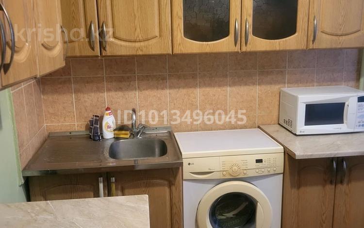 2-бөлмелі пәтер · 47.6 м² · 2/5 қабат, мкр Аксай-4, бағасы: 250 000 ₸ в Алматы, Ауэзовский р-н — фото 2