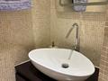 3-комнатная квартира · 100 м² · 8/8 этаж, Достык 46 за 110 млн ₸ в Алматы, Медеуский р-н — фото 14