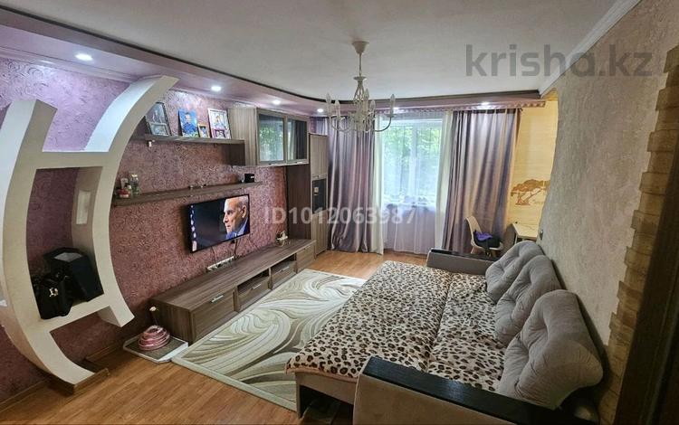 3-бөлмелі пәтер · 60 м² · 1/3 қабат, ул. Чехова 17Б, бағасы: 32 млн ₸ в Алматы, Турксибский р-н — фото 2