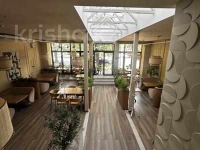 Дүкендер мен бутиктер, қоғамдық тамақтану орны · 200 м², бағасы: 4 млн ₸ в Алматы, Медеуский р-н