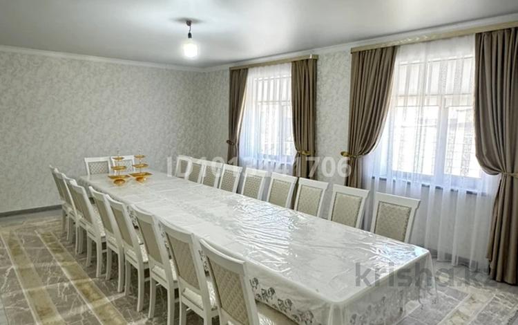 Отдельный дом · 5 комнат · 196.4 м² · 12 сот., Қызыл қайнар 71а — Массив Барысхан за 38 млн ₸ в Таразе — фото 2