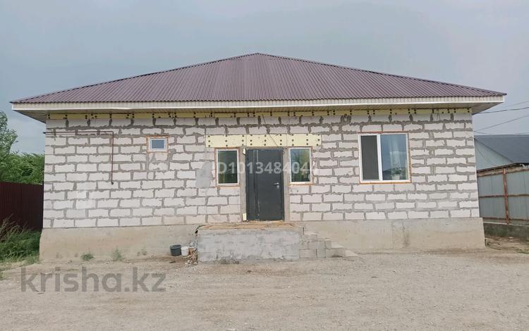 Жеке үй · 6 бөлме · 138 м² · 6 жүзд., М.Х.ДУЛАТИ 13 — Талғар ауданы . Қарабұлақ ауылы. Құлжа трассаның бойы., бағасы: 35 млн ₸ в Карабулаке (п.Ключи) — фото 2