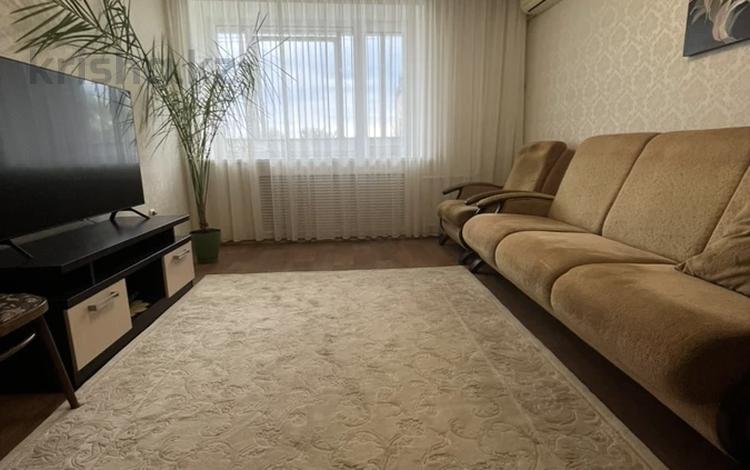 3-комнатная квартира · 61 м² · 5/5 этаж, Шевченко за 23 млн ₸ в Уральске — фото 2