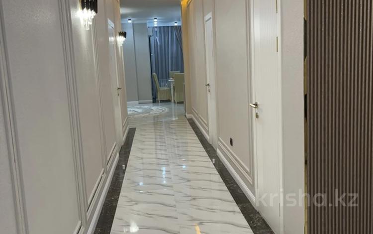 3-комнатная квартира · 102 м² · 6/12 этаж, Кунаева 79 — Шаймерденова за 30 000 ₸ в Шымкенте, Аль-Фарабийский р-н — фото 4