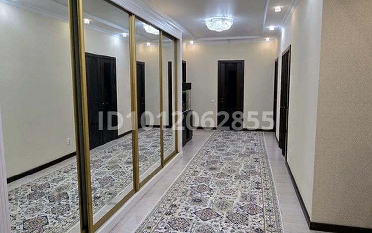 3-комнатная квартира · 121 м² · 4/5 этаж, Просп. Тауелсиздик 5к2 за 55 млн ₸ в Актобе — фото 2