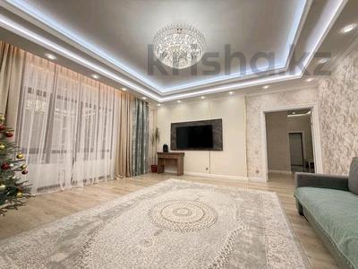 4-комнатная квартира · 140 м² · 3/7 этаж, Акмешит 19 за 120 млн ₸ в Астане, Есильский р-н