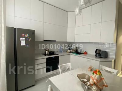 2-комнатная квартира · 85 м² · 4/15 этаж, 17-й мкр, ​17-й микрорайон 6 за 43 млн 〒 в Актау