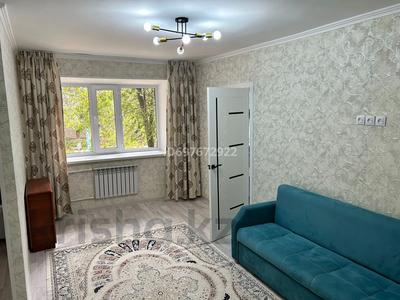 2-комнатная квартира, 42 м², 1/5 этаж помесячно, Майкудук, Сортировка 17 — Сортировка за 150 000 〒 в Караганде, Алихана Бокейханова р-н