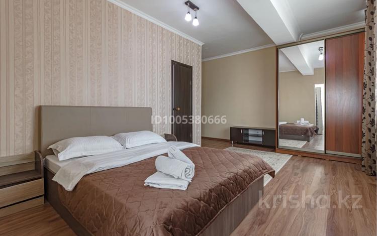3-комнатная квартира · 105 м² · 11/36 этаж, Достык 5 за 25 000 ₸ в Астане, Есильский р-н — фото 2
