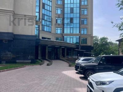 2-комнатная квартира · 94 м² · 8/9 этаж, Достык 250 за 650 000 ₸ в Алматы, Медеуский р-н