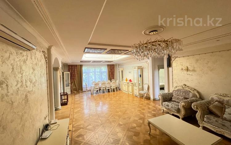 4-комнатная квартира · 182 м² · 4/4 этаж, Мирас 53–64 за 200 млн ₸ в Алматы, Бостандыкский р-н — фото 2
