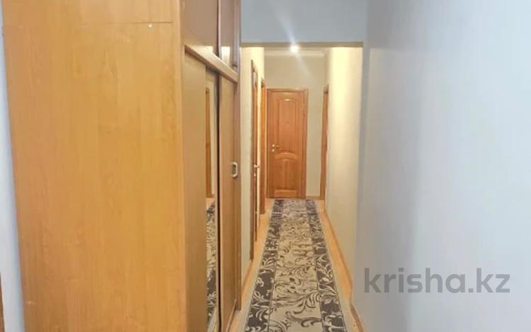 3-бөлмелі пәтер · 68 м² · 8/9 қабат, мкр Самал-2, бағасы: 68 млн ₸ в Алматы, Медеуский р-н — фото 2