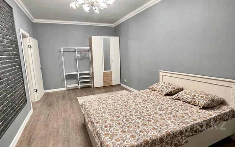 1-бөлмелі пәтер · 44 м² · 2/5 қабат, Алтын орда ш/а., Тауелсиздик — Дина, бағасы: 11 000 ₸ в Актобе, мкр. Алтын орда — фото 2