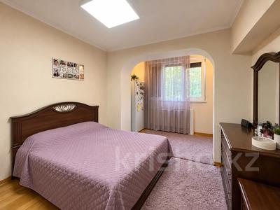 4-бөлмелі пәтер · 84.5 м² · 2/5 қабат, Карасай батыра 151 — Жумалиева - Карасай батыра, бағасы: 90 млн ₸ в Алматы, Алмалинский р-н