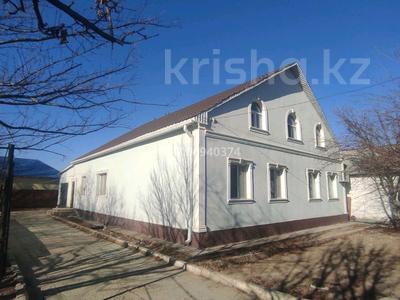 Отдельный дом · 7 комнат · 335 м² · 10 сот., мкр Жумыскер, 26 16 за 32 млн ₸ в Атырау