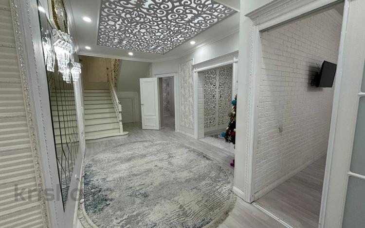 Отдельный дом · 8 комнат · 380 м² · 10 сот., мкр "Шыгыс 3" за 103 млн 〒 в Актау, мкр "Шыгыс 3" — фото 2