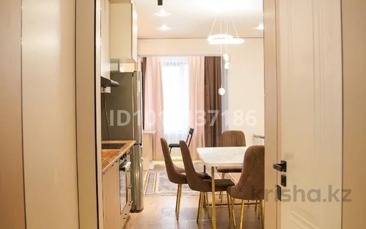 2-комнатная квартира · 52.2 м² · 13/17 этаж, Ауезова 2/8 за 38.6 млн ₸ в Алматы — фото 2