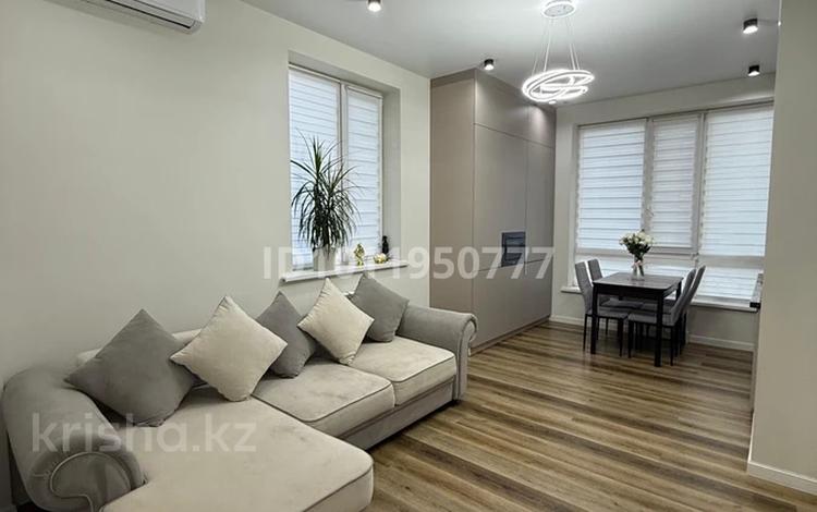 2-бөлмелі пәтер · 63.3 м² · 2/9 қабат, мкр Омега, Есенжанова 3/2, бағасы: 32 млн ₸ в Уральске — фото 2