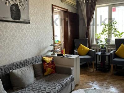 3-бөлмелі пәтер · 61 м² · 5/5 қабат, райымбека 136 — Абылай Хана, бағасы: 36.5 млн ₸ в Алматы, Алмалинский р-н