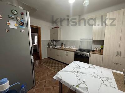 Отдельный дом · 3 комнаты · 80 м² · 3 сот., Асау-барак 173 за 17.6 млн ₸ в Актобе, мкр. Курмыш