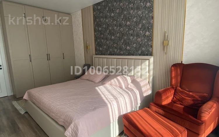 3-бөлмелі пәтер · 115 м² · 8/18 қабат, Радостовца 333а — Ориентир рядом Мята, бағасы: 40 000 〒 в Алматы, Бостандыкский р-н — фото 2