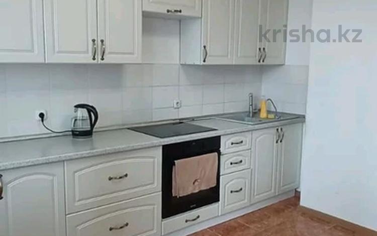 3-комнатная квартира · 70 м² · 9/9 этаж, Алихан Бокейхан 30 — Бухар жырау за 250 000 ₸ в Астане, Есильский р-н — фото 2
