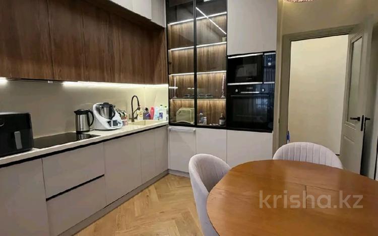 3-бөлмелі пәтер · 95 м² · 15/17 қабат, Тауелсиздик — Шарль Де Голь, бағасы: 72 млн ₸ в Астане, Алматы р-н — фото 2