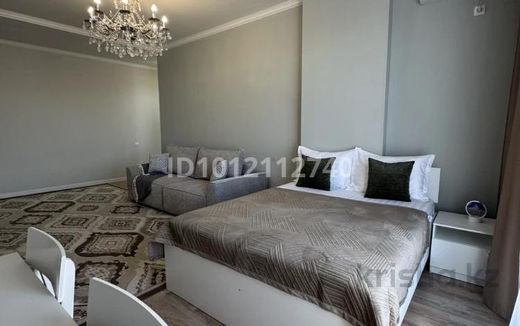 2-комнатная квартира · 72 м² · 9/12 этаж, ул. Кайыма Мухамедханова 4А за 25 000 ₸ в Астане, Есильский р-н — фото 4