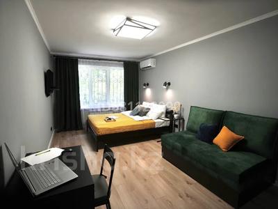 1-бөлмелі пәтер · 30 м² · 1/5 қабат, Жандарбекова — Ул.Жарокова, угол пр.Бухар жирау, бағасы: 27 000 〒 в Алматы, Бостандыкский р-н