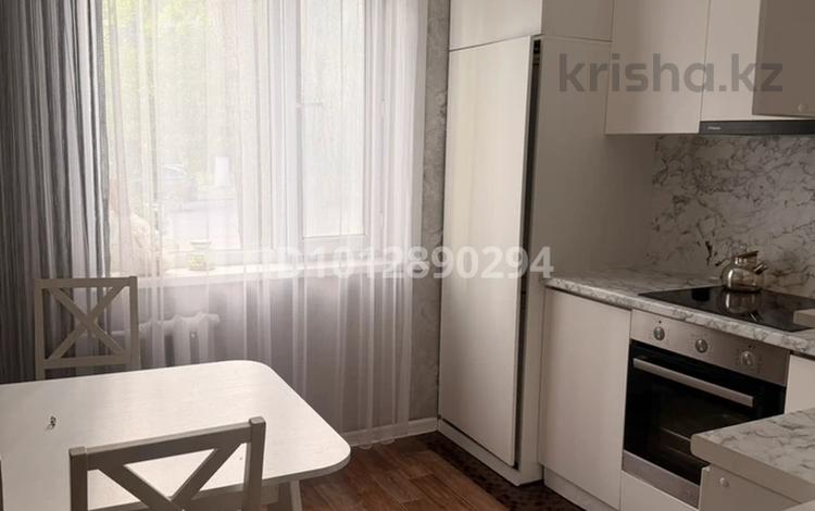 2-бөлмелі пәтер · 52 м² · 1/9 қабат, Толстого 90 — Толстого-Катаева, бағасы: 250 000 ₸ в Павлодаре — фото 2