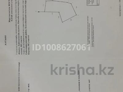 Участок · 10 соток, Село Коктобе, улица Кирова 182 — Находится вдоль дороги, которая делит Иссык и село Коктобе, нижняя часть дороги относится к Иссыку, а верхняя к селу Коктобе за 8.5 млн 〒 в Есик