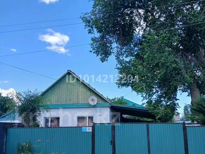 Отдельный дом · 3 комнаты · 85 м² · 4 сот., Беркимбаева 112 — Школа 33 за 12.5 млн ₸ в Актобе, мкр Москва