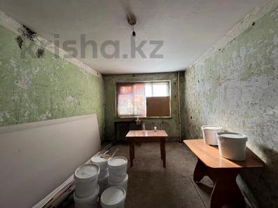 3-комнатная квартира · 63 м² · 1/5 этаж, ул. 6-й мик-н за 7 млн 〒 в Темиртау