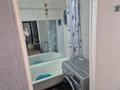 3-комнатная квартира · 64 м² · 9/9 этаж, Голубые пруды 10 за 150 000 ₸ в Караганде, Алихана Бокейханова р-н — фото 7