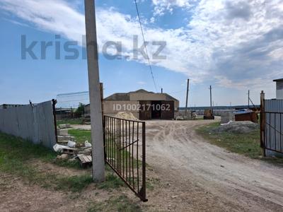 Продажа промбаз и заводов в Акмолинской обл.: Промбаза · 1.3 га, Бирлик строение 12 — На выезде с г. Кокшетау за 49.5 млн 〒 Промбаза · 1.3 га, Бирлик строение 12 — На выезде с г. Кокшетау за 49.5 млн 〒 в Садовом