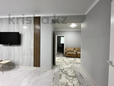 3-комнатная квартира, 120 м², 1/5 этаж помесячно, Алтын орда за 200 000 〒 в Актобе