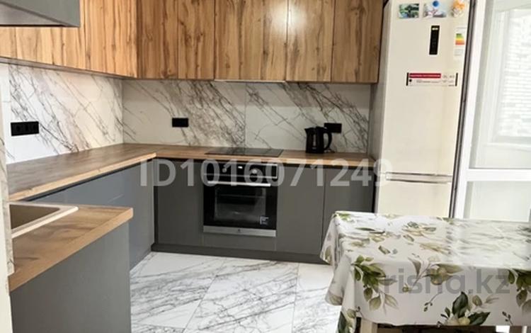3-комнатная квартира · 65 м² · 8/9 этаж, Толе би 25, 25А, 14, 14/1, 12, 12/2, 12/1 — улы дала толе би за 45 млн ₸ в Астане, Нура р-н — фото 2