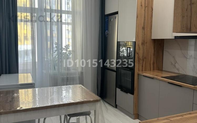 2-комнатная квартира · 54 м² · 3/12 этаж, Е 181 1/1 — Айтматова Коргалжын за 320 000 ₸ в Астане, Нура р-н — фото 2